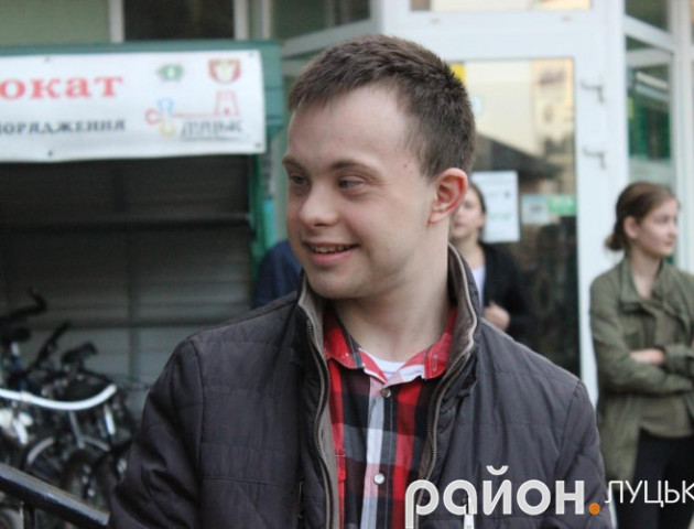 Волинський сонячний студент провів благодійний історичний захід