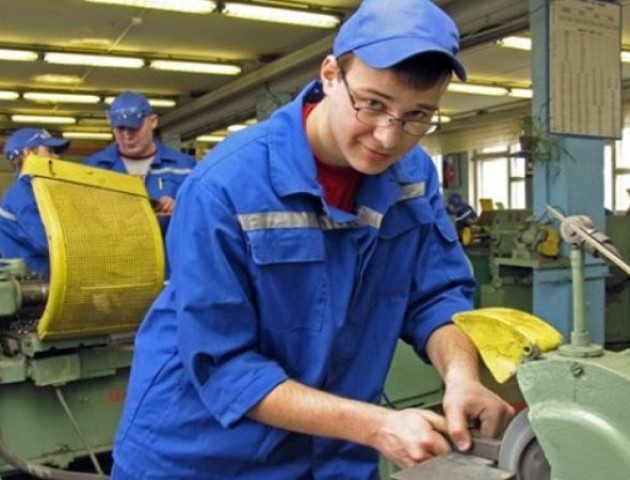 У волинських училищах продовжили вступну кампанію