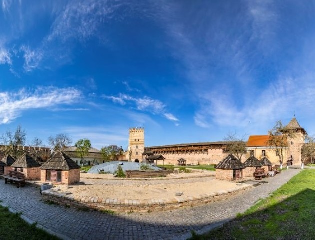 Луцький замок  у проекті «Українські Пам'ятки Архітектури. Спадщина»