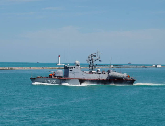 Під Новий рік українські моряки обстріляли контрабандистів наркотиків