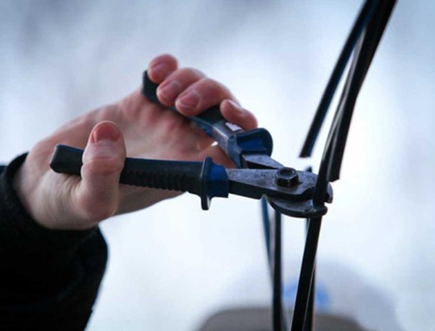 В різдвяну ніч у Нововолинську спіймали «кабельного» злодія