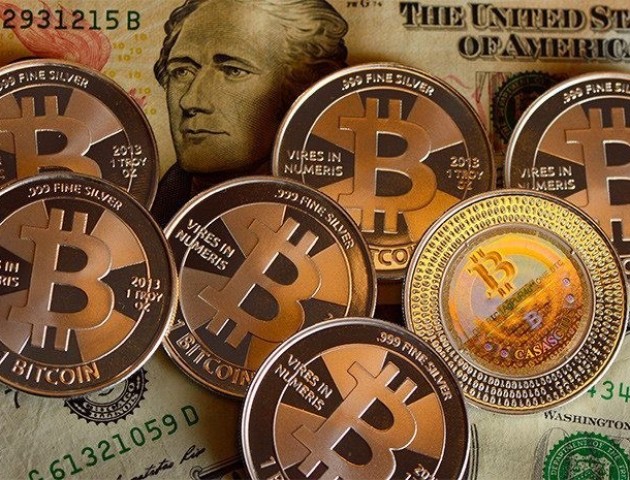 Турчинов заговорив про контроль над криптовалютами