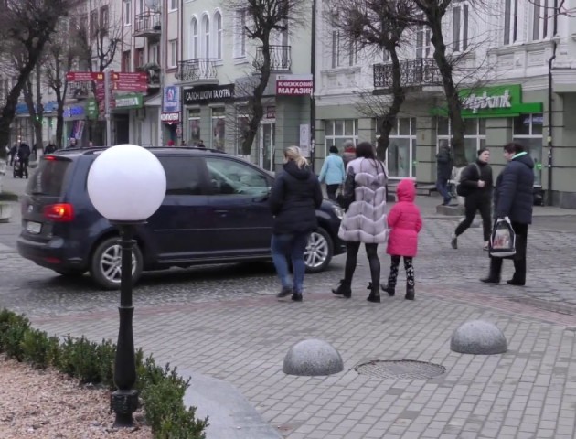 Новий підрозділ Луцькради контролюватиме стан доріг. ВІДЕО