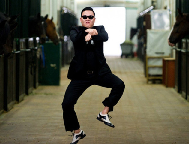 Як волинські школярі станцювали новорічний Gangnam Style. ВІДЕО