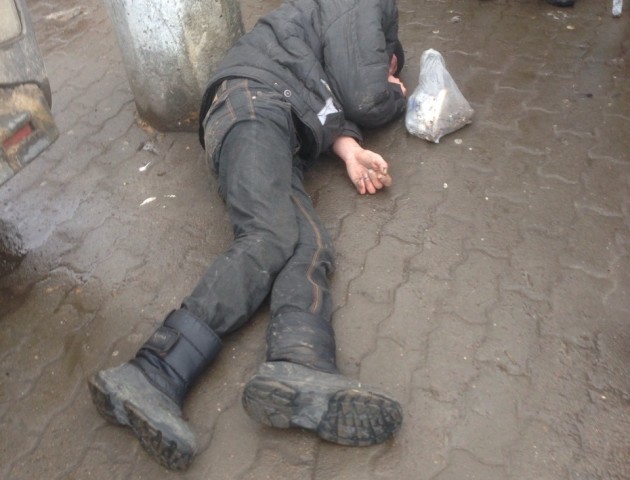 У Луцьку поблизу Центрального ринку виявили двох пияків