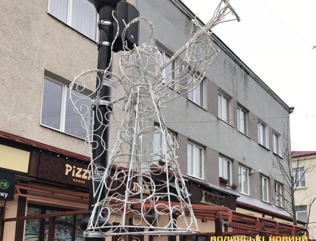 Центральна вулиця Луцька стане «вулицею різдвяних янголів»