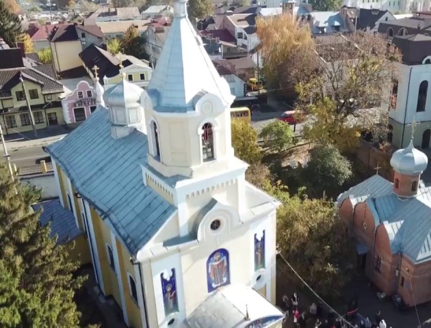 Старовинний храм Луцька показали з висоти пташиного польоту. ВІДЕО