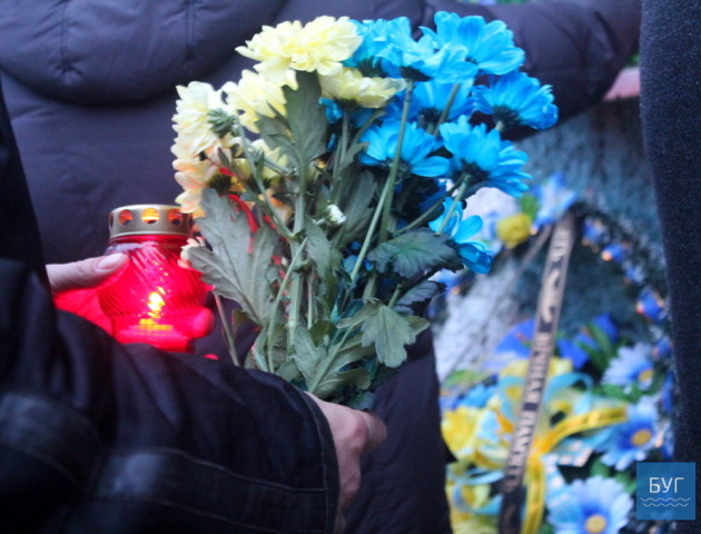 Як у Володимирі вшанували пам'ять полеглих Героїв. ФОТО