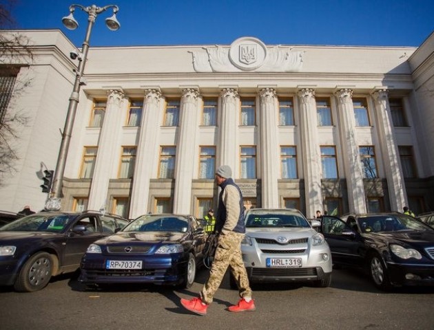 У Верховній Раді легалізували «євробляхи»