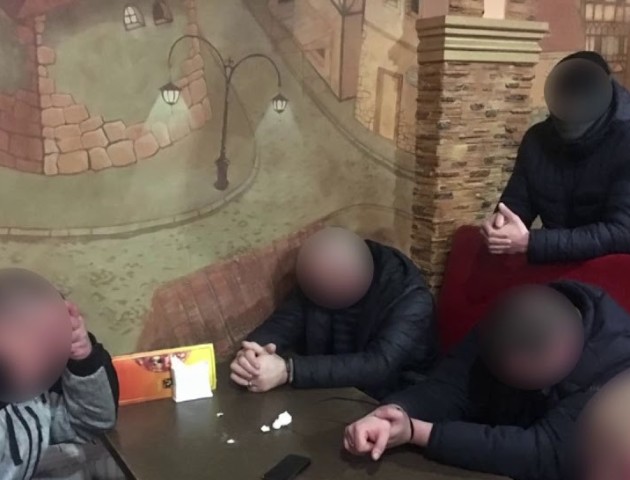 Луцького СБУшника, якого зловили на хабарі, взяли під варту. ВІДЕО