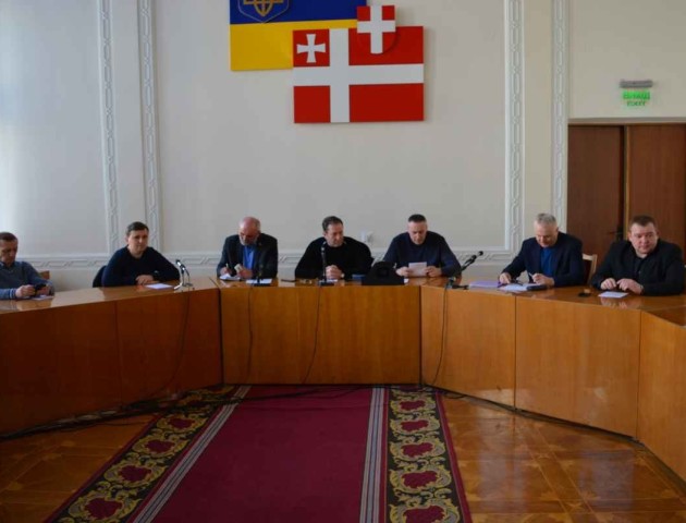 Депутати пропонують припинити діяльність «лісової» комісії