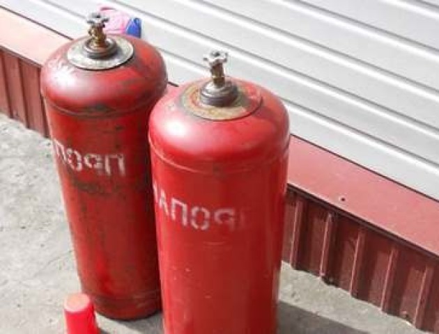 Два дні поспіль волинянин крав балони з пропаном із філії «Волиньгаз» у Володимирі
