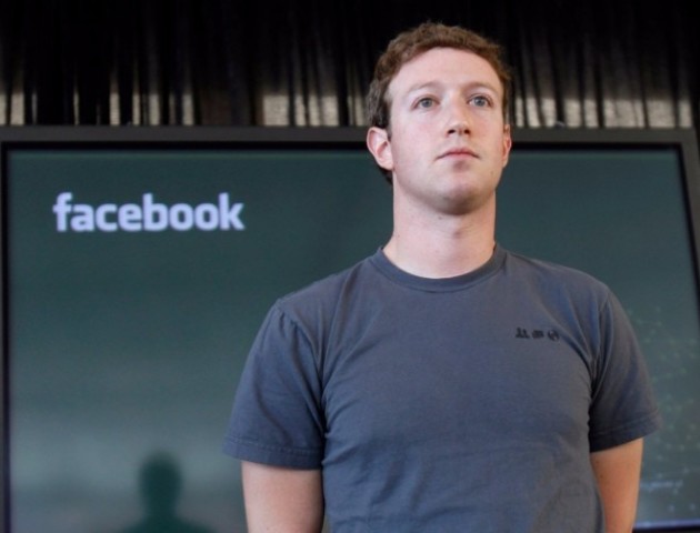 Facebook найняв спостерігача за рейтингом Цукерберга. Він швидко звільнився