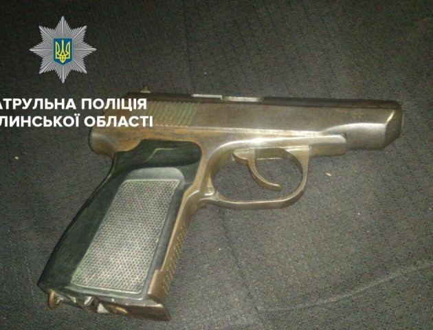 У Луцьку поблизу нічного клубу стріляли молодики. ВІДЕО