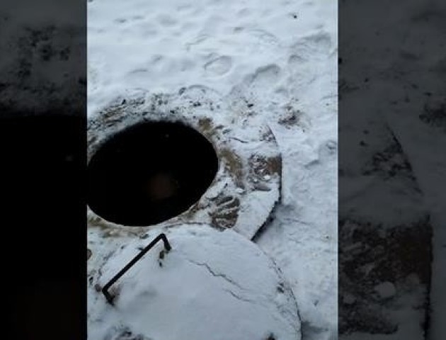 7-річний лучанин сховався у люк, щоб не йти до школи. ВІДЕО