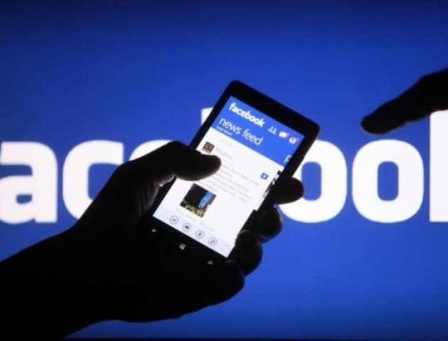Facebook зберігає антисемітські пости - ЗМІ