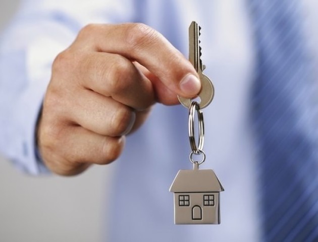 Волинянка хотіла винайняти квартиру, а потрапила на шахрая
