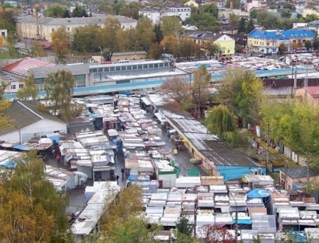 На Набережній у Луцьку може з'явитися ринок