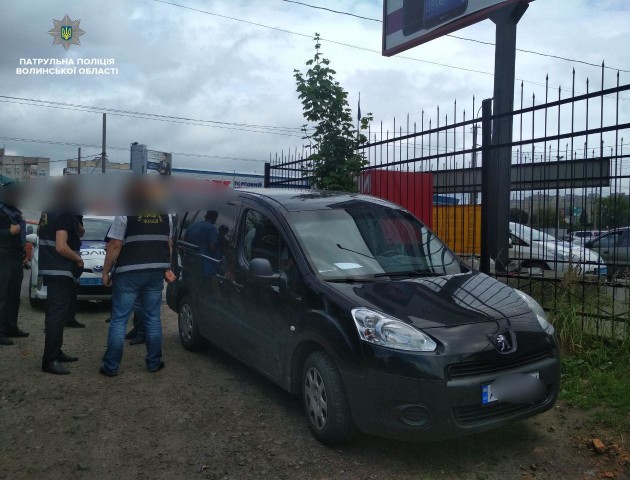 В обласному центрі Волині водій «забув», де припаркував свій автомобіль