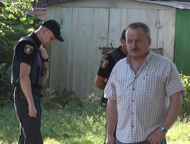 Подробиці гаражного скандалу у Луцьку: люди переконані, що на землю  хтось «поклав око».  ВІДЕО