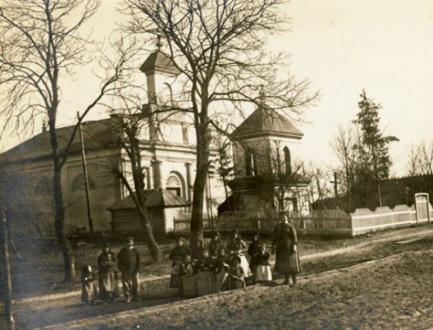 Унікальна знахідка: сільська церква у селі на Волині  на старих фото