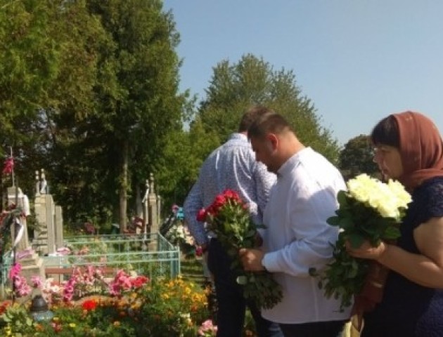У рідному селі вшанували Миколу Романюка