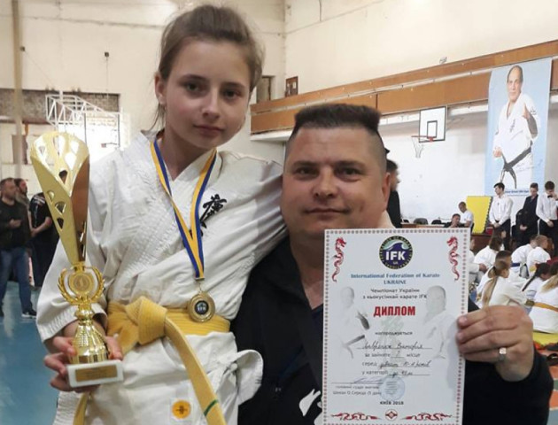 Юна каратистка з Волині здобула «золото» на Чемпіонаті