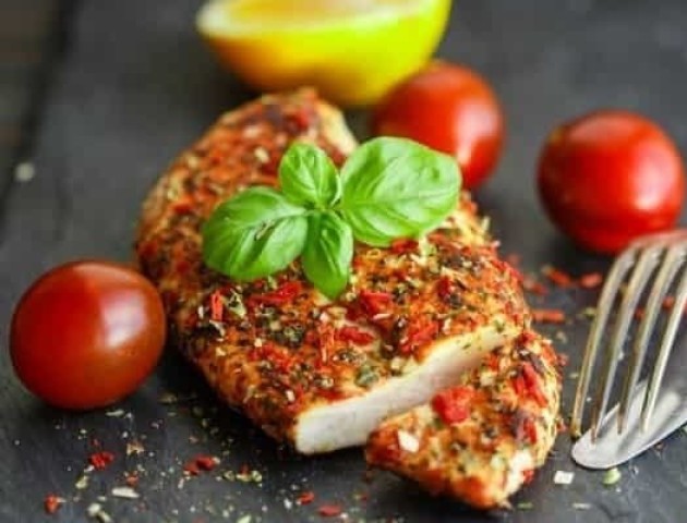 Назвали продукти, які не можна їсти на вечерю