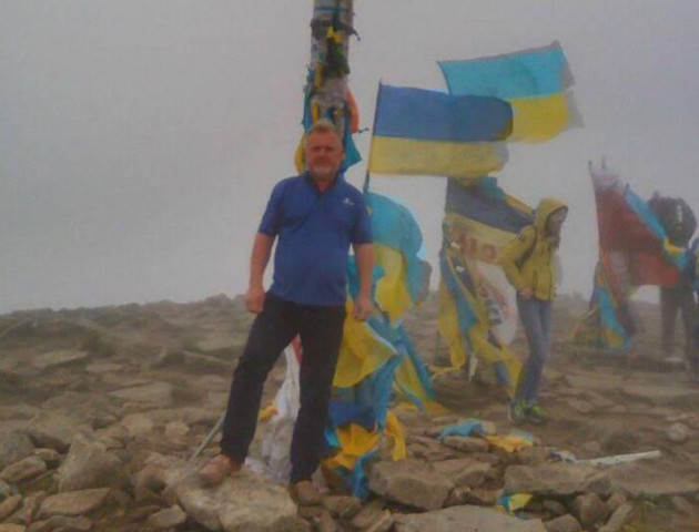 Священик з Волині підкорив найвищу вершину Карпат