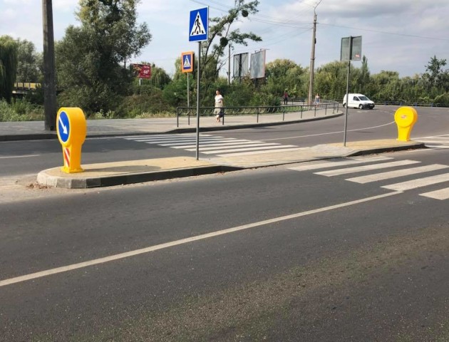 У Луцьку вперше облаштували «острівки безпеки». ФОТО