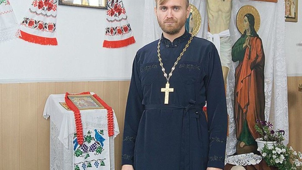 На Волині сільський священик працює й учителем іноземної мови