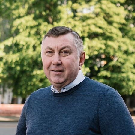 Володимир Бондар